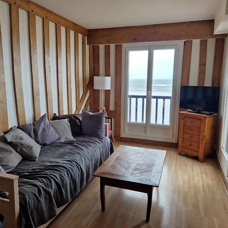 Appartement Vue Mer Кабур Екстер'єр фото