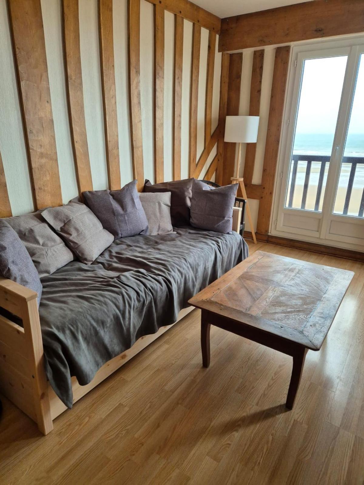 Appartement Vue Mer Кабур Екстер'єр фото